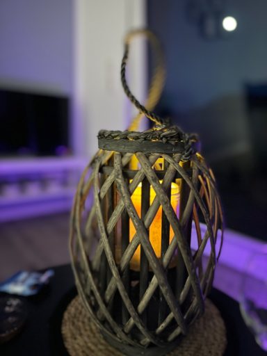Dekoration - beleuchtete Tischlampe